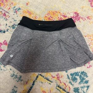 Lululemon gray skirt
